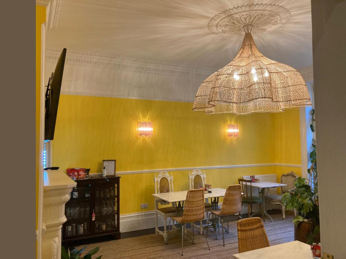 Bed and Breakfast 15 Grosvenor Гастингс Экстерьер фото